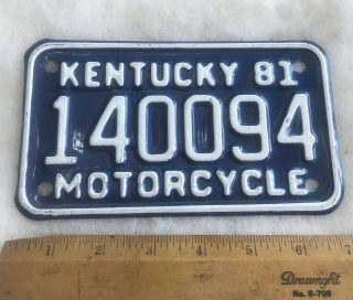 Vintage Kentucky 1981 Motorcycle Cycle License Plate 140094 White On Blue