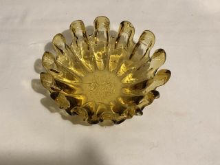 VINTAGE AMBER GLASS COLORED ASHTRAY 6 INS.  1960’s 3