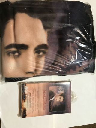 Twilight Breaking Dawn Edward Pillow Case,  Edward With Crest Fleece Blanket Set