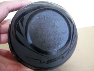 Black on black Santa Clara Pueblo pot signed by Merton & Linda Sisneros - 1997 7