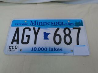 Explore Minnesota.  Com 10,  000 Lakes License Plate