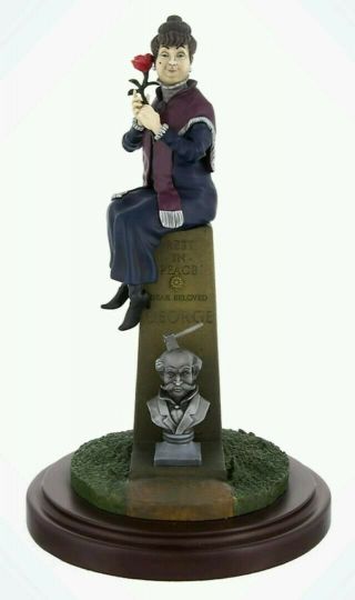 Disney Parks Haunted Mansion Stretching Portrait Woman On Grave Stone Figurine