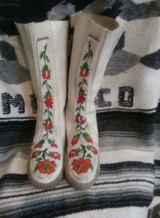 Old Native American Indian Beaded Leather Moccasins Boots Glass Beads Roses