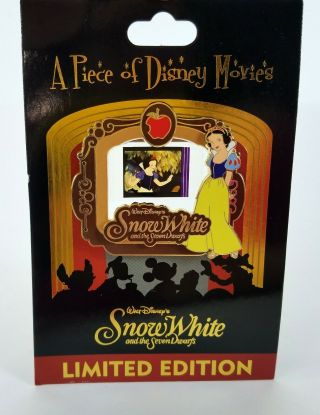 2011 A Piece Of Disney Movies Snow White Pin On Card Limited Edition Of 2000