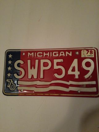 1976 1978 Red White And Blue Michigan Bicentennial License Plate