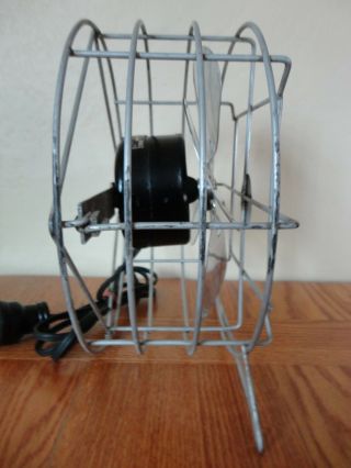 Vintage Universal Electric Co Table Cage Fan Torrington Mfg Co Model 14E5 2