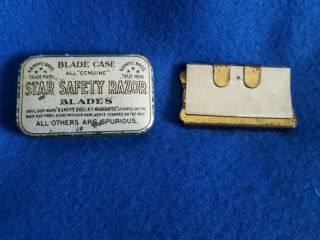 Antique Star Safety Razor Litho Tin Blade Case With Blade