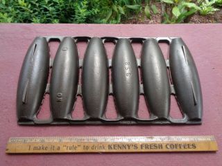 Early Griswold Cast Iron No 6 Vienna Roll Gem Pan Bread Pan Variation 3