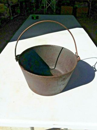 Vintage Rustic No 8 Cast Iron Pot with Metal Handle Camping Cookout Etc.  USA 5
