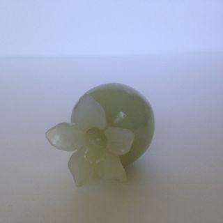 Vintage Antique Chinese Hand Carved Celadon Jade Flower Collectable
