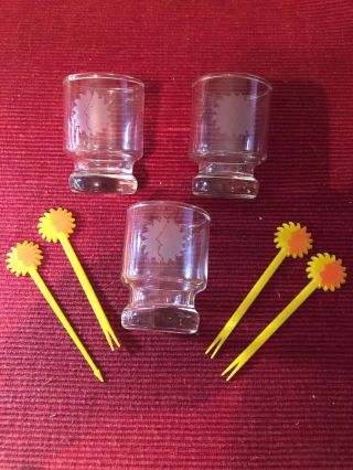 Vintage National Airlines Juice Glasses,  Set Of 3,  With 4 Nal Swizzle Sticks