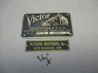 Vtg Victor Victrola Vv X Phonograph Serial 75230h Brass Model & Store Plates