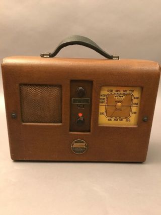Vintage Rare Pilot Radio Model T - 1021 Battery Operated Tube Radio -