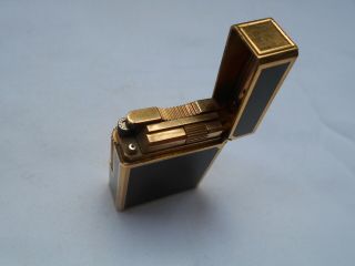 Vintage S.  T.  Dupont Black & Gold Tone Lighter,  Made In France