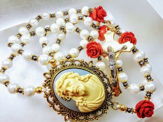 Vintage Vatican Style Jesus Cameo White Pearl Red Roses Bead St Benedict Rosary