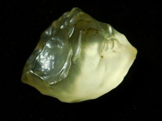 A And 100 Natural Aaa Libyan Desert Glass Found In Egypt 5.  52gr E