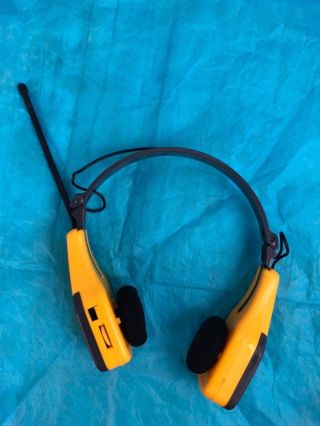 Vintage Suntone Mci Yellow And Black Am Fm Radio Headphones Receiver