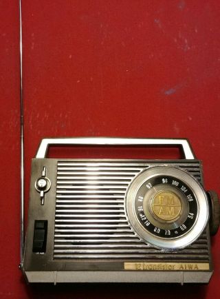 Vintage Aiwa 12 Transistor Radio - Model Ar - 115 (good Antenna & Still)