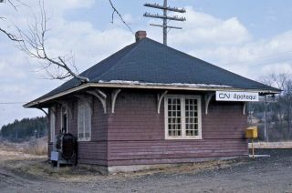 Slide Canadian National Rwys Station Scene Apohaqui,  N.  B.  1975