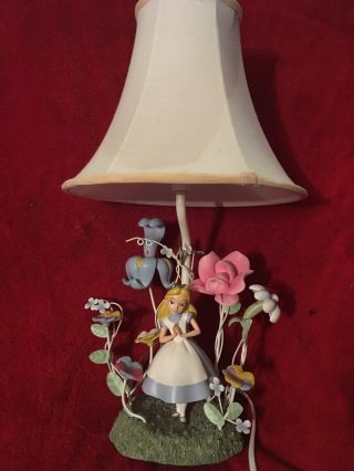 Disney Alice In Wonderland " Alice In The Garden Lamp " Table Top Lamp