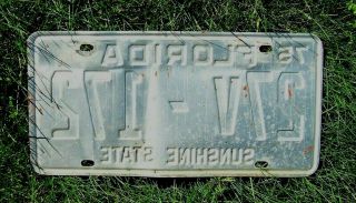 Florida 1975 License Plate 27V - 172 with Sunshine State on it 2
