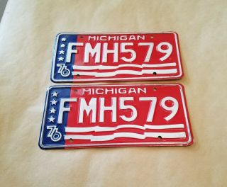 Matching Vintage 1976 Bicentennial Michigan License Plates.