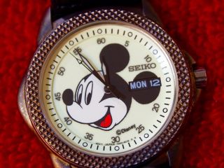 Vtg Disney Seiko Mickey Mouse Watch - Mens Sport Model W/ Lumibrite,  Day & Date