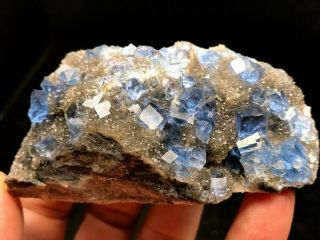 124g Find Natura Rare Blue Cube Fluorite Mineral Specimen/china