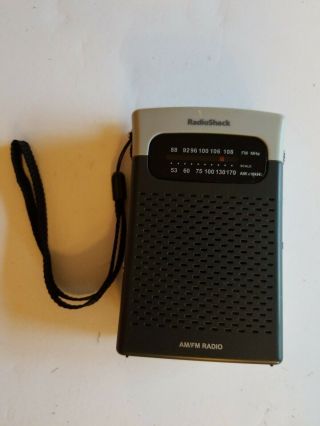 Radio Shack 12 - 467 Am/fm Transistor Radio -