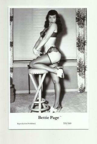 N480) Bettie Page Swiftsure (333/160) Photo Postcard Film Star Pin Up
