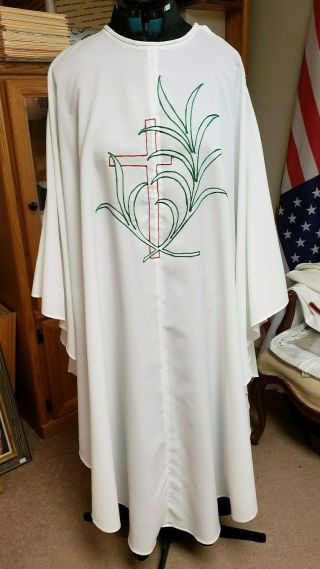 Liturgical Clergy Chasuble Vestment White W/embroidery Shoulder Zip Lightweight
