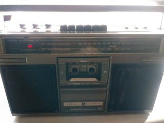 Vintage Ge 3 - 5252 C Portable Am/fm Radio/cassette Boombox Good,  Big