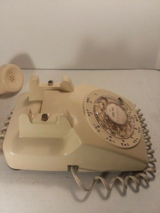 Vintage Telephone Desk Phone Bell Western Electric Cream Beige Rotary 500DM 1978 4