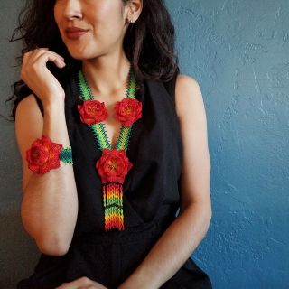 Huichol Mexican Cactus Rose Beaded Necklace Set