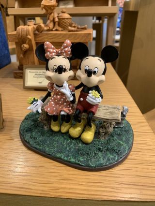 Disney Parks Puppy Love Mickey & Minnie Mouse Figure Figurine Pluto