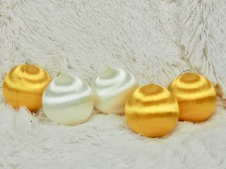 Set Of 5 Satin Christmas Ornament Balls About 3 " - White And Gold/yellow