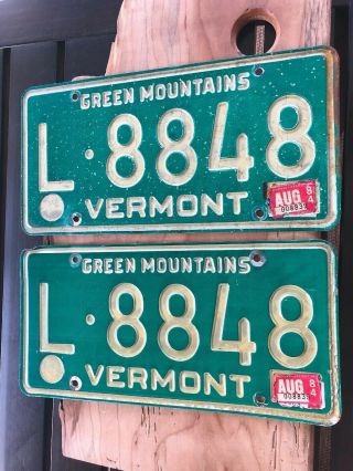 1984 84 Vermont Vt License Plate Tag L8848 Pair St.  Albans Burlington Stowe