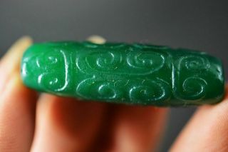 Tibetan Natural Green Agate Hand - Carved Fret Totem Dzi Bead J41