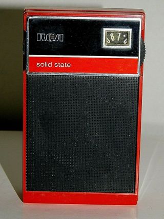 Vintage Rca Solid State Transistor Radio Rzg 109r Red/oyster W/case -