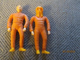 2 Vintage Space 1999 Action Figure In Orange Suit From Eagle 1 Atv 1975 Mattel