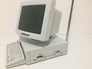 Vintage Retro 1994 CRT Desktop Computer AM/FM Radio Windsor (WD) 5