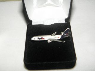 Md 11 Airplane Lapel Tack Pin Pilot / Employee Collectible Christmas Gift