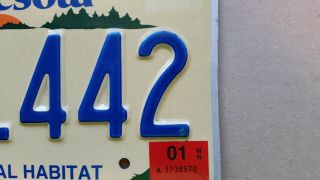 License Plate,  Minnesota,  Specialty Critical Habitat Deer,  DL 442 (like Olds 442 2