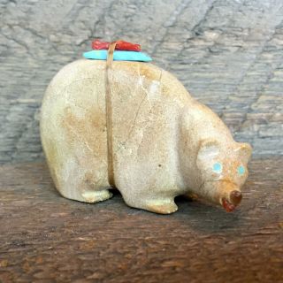 Zuni Fetish - Native American - Zuni Animal Carving - Mellow Big Bear - Freddie Leekya