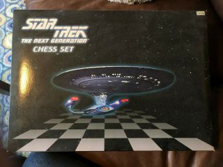 Star Trek Next Generation Chess Set - Complete