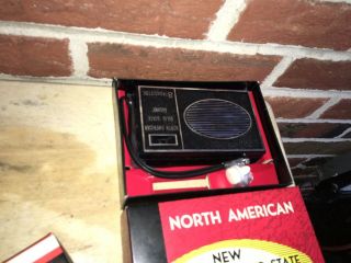 Vtg.  Portable Transistor Deluxe Radio Solid State North American 876 - Nos