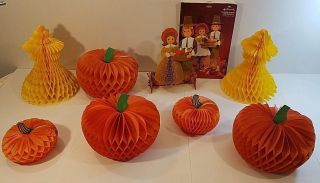 Vtg Thanksgiving Pilgrim Die Cut Honeycomb Decorations - Pumpkins - Pilgrims
