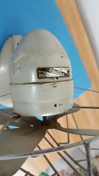 Antique RARE UNITED DRUG CO,  ELECTREX SMALL ELECTRIC METAL FAN,  MODEL X649 7