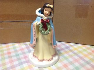 Wdcc Holiday Princess Snow White The Gift Friendship Walt Disney Figurine