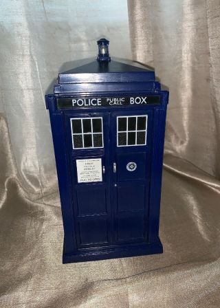 Dr Who Tardis Police Box 1963 Light Up With Sounds Euc